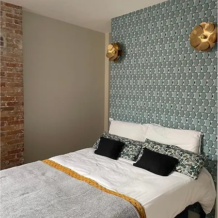 Spacious | Stylish & Apartment